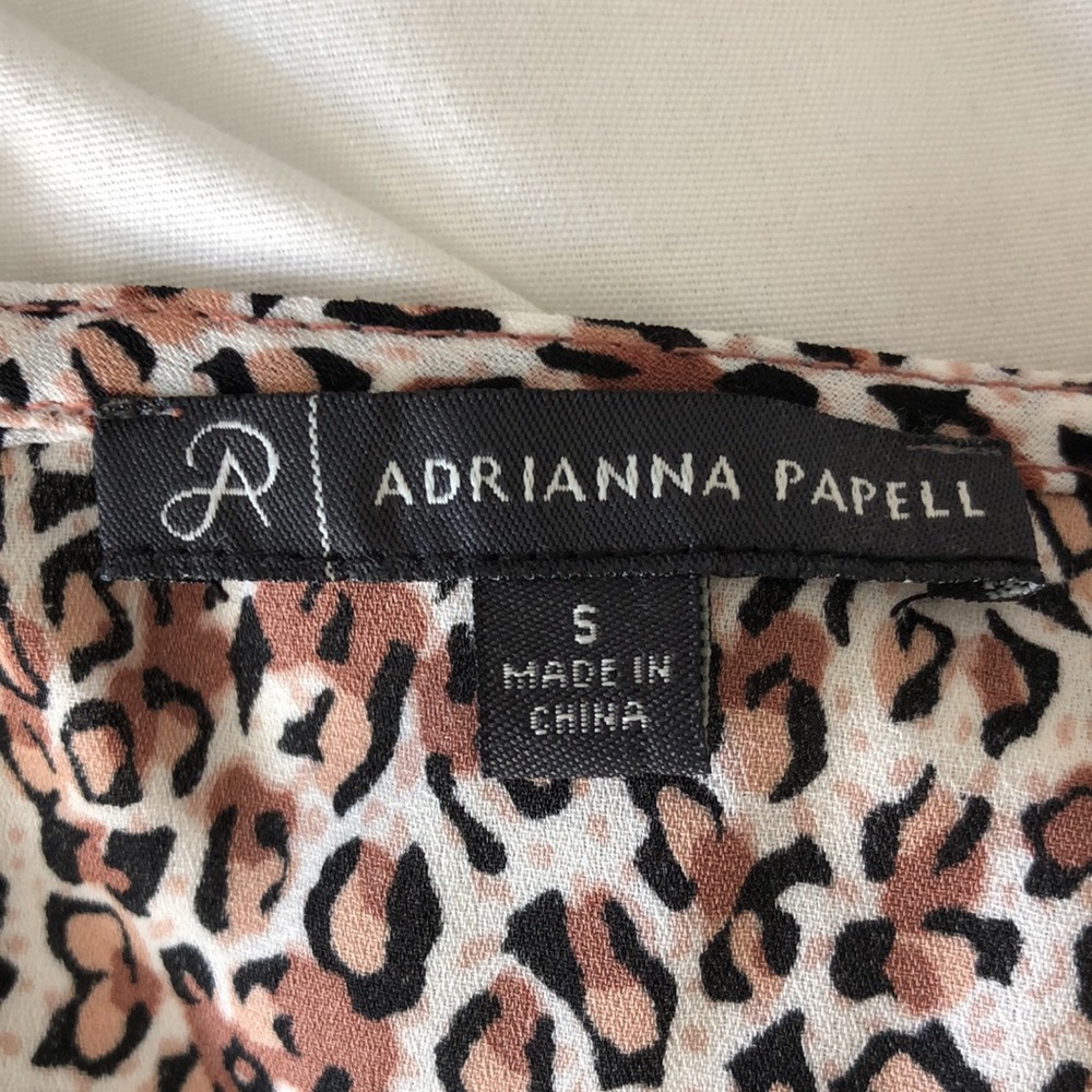 Leopard print Adrianna Papell blouse. - Picture 3 of 4